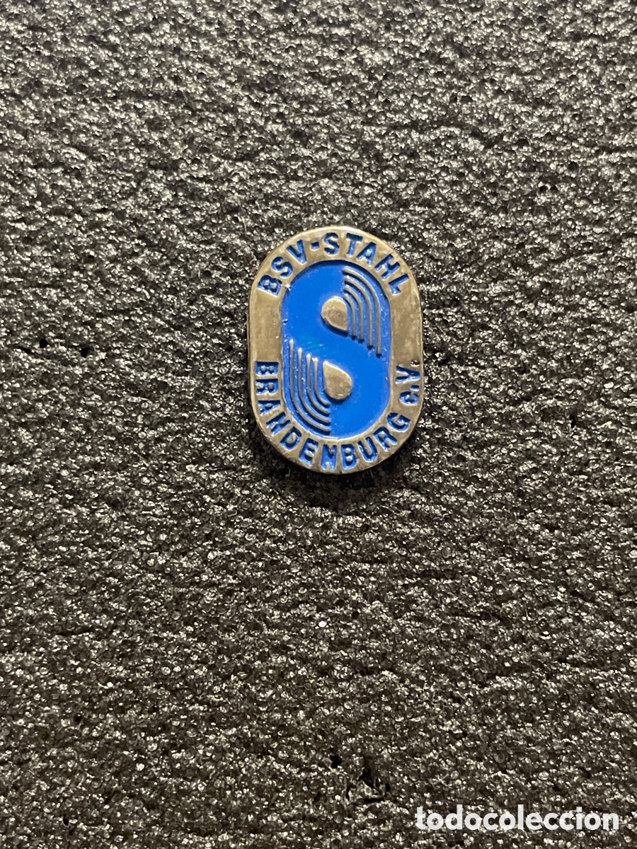 Coleccionismo deportivo: Pin 17 BSV STAHL BRANDENBURG - Brandeburgo