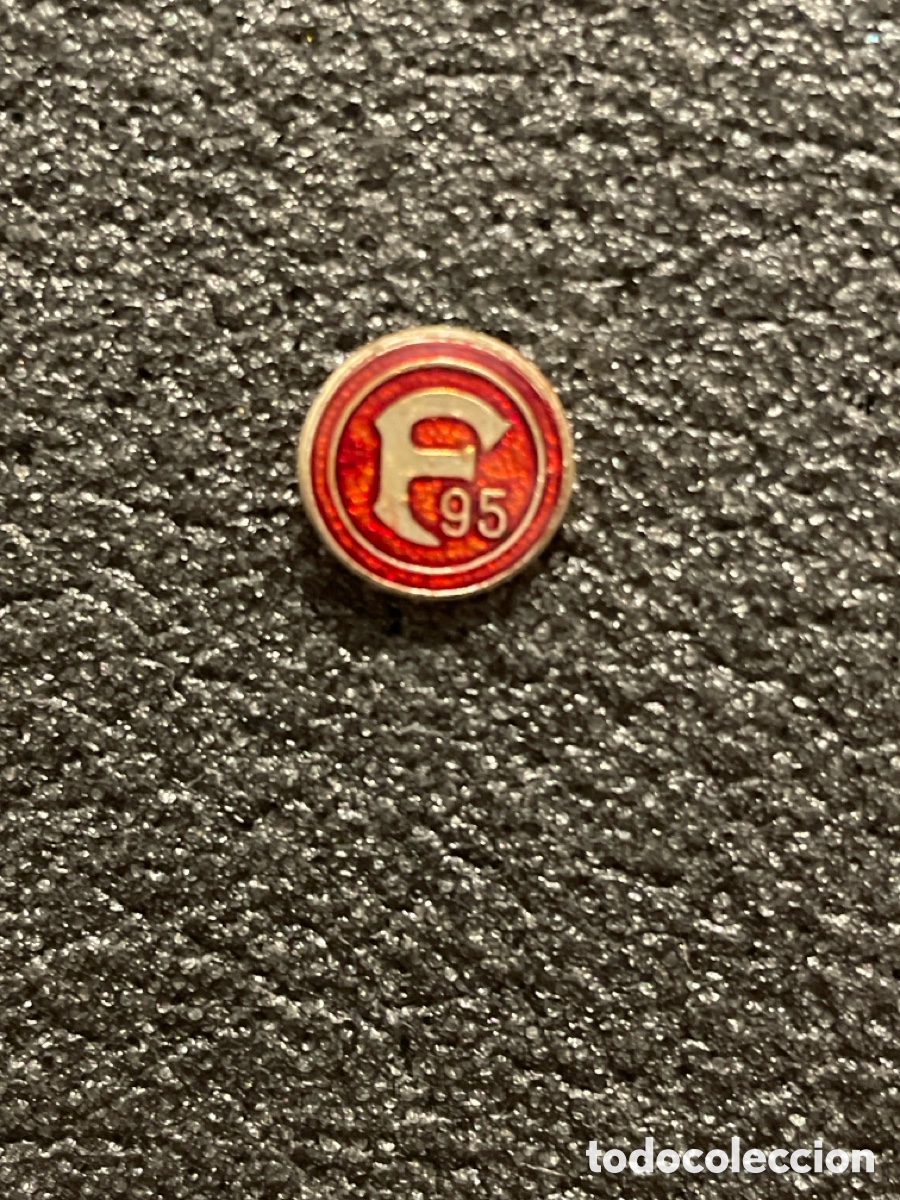 Coleccionismo deportivo: Pin 28 FORTUNA D&Uuml;SSELDORF - Dusserdolf