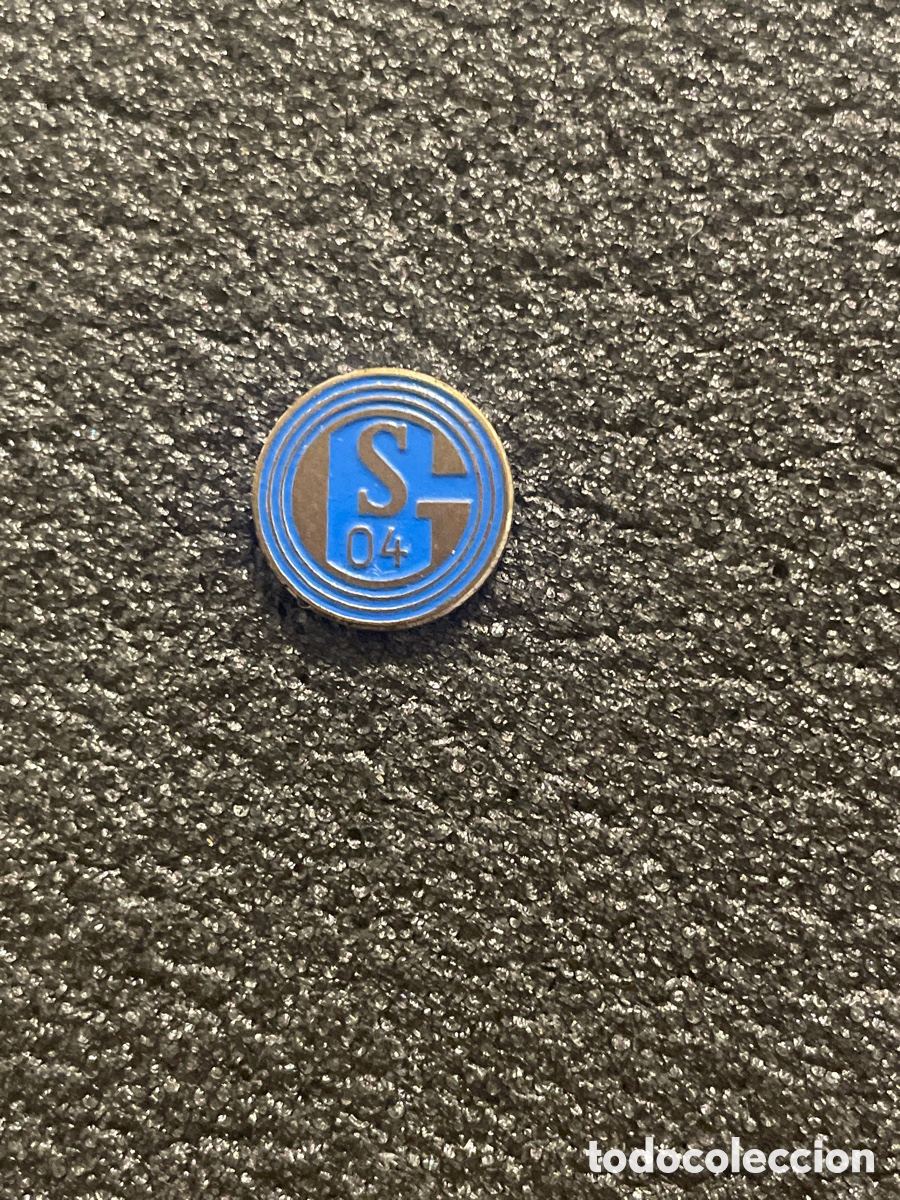 Coleccionismo deportivo: Pin 32 F.C. SCHALKE 04 - Gelsenkirchen