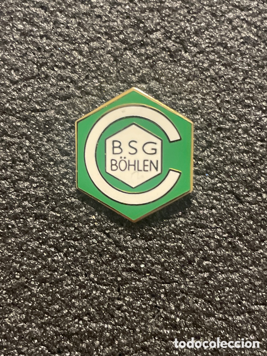 Coleccionismo deportivo: Pin 44 BSG CHEMIE BOHLEN - Bohlen