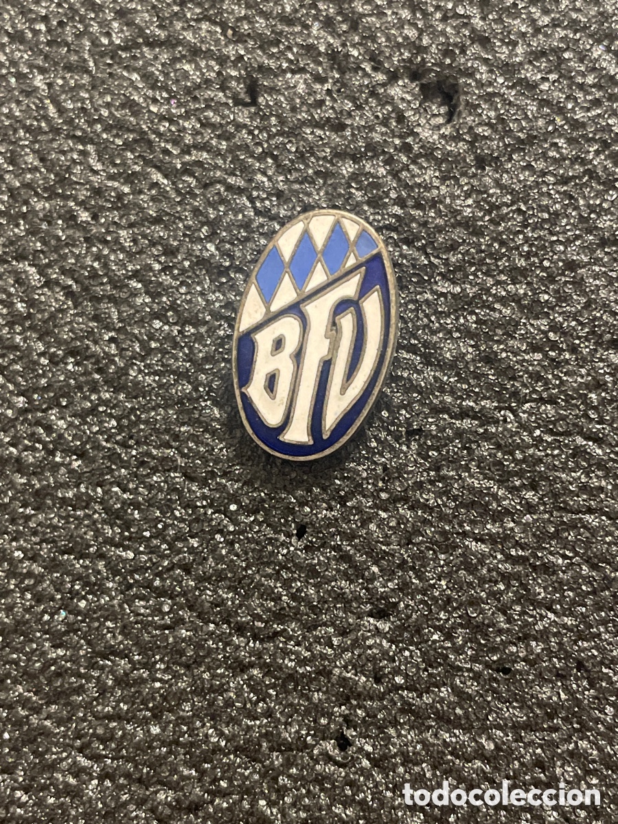Coleccionismo deportivo: Pin 48 BAYERISCHER FUSSBALL VERBAND - Federaci&oacute;n de F&uacute;tbol de Baviera
