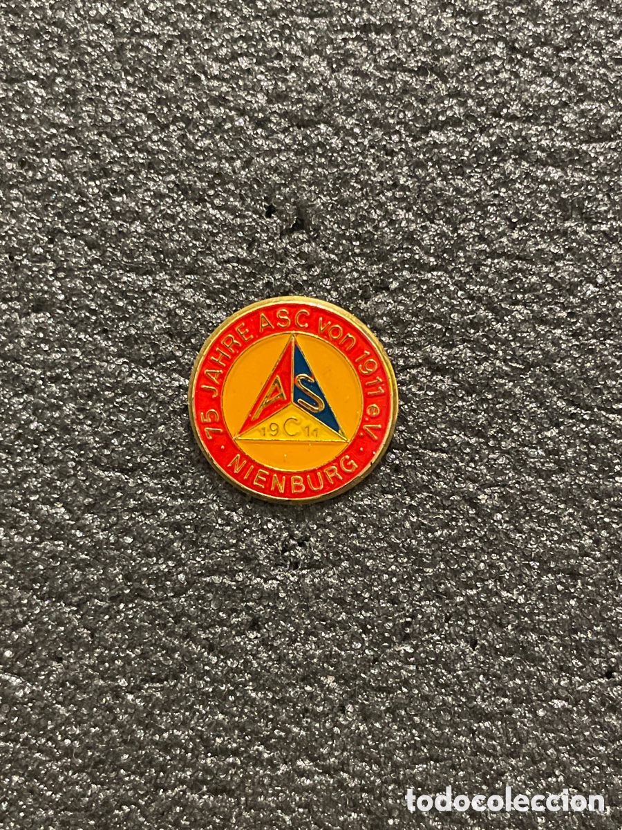 Coleccionismo deportivo: Pin 81 A.S.C. NIENBURG - Nienburg