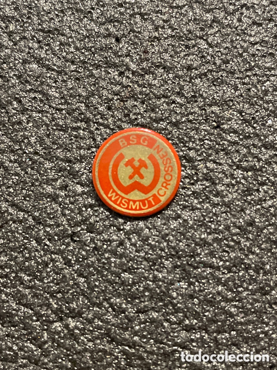 Coleccionismo deportivo: Pin 89 BSG WISMUT CROSSEN - Crossen