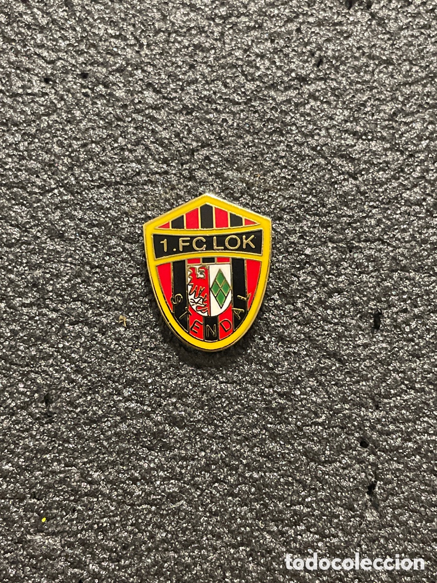 Coleccionismo deportivo: Pin 107 F.C. LOK STENDAL - Stendal