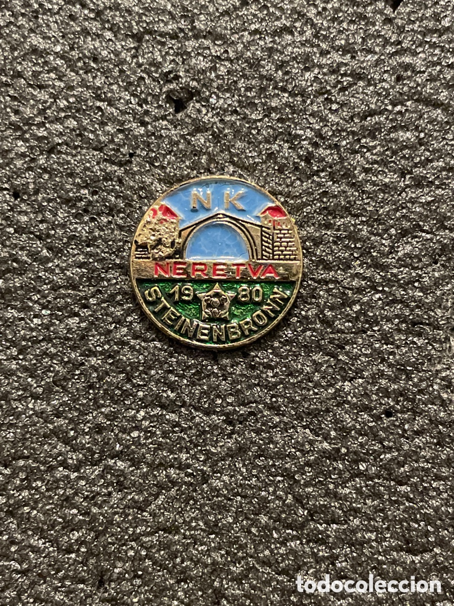 Coleccionismo deportivo: Pin 130 N.K. NERETVA STEINENBRONN - Steinenbronn
