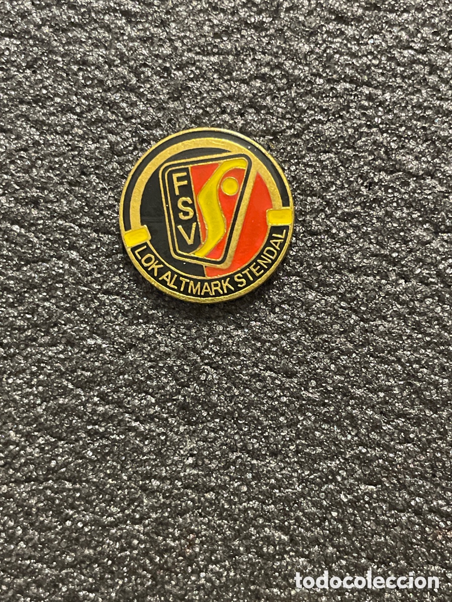 Coleccionismo deportivo: Pin 131 F.S.V. LOK ALTMARK STENDAL - Stendal