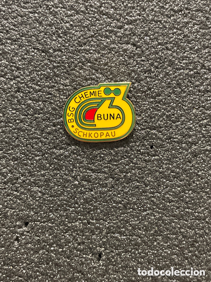 Coleccionismo deportivo: Pin 158 BSG CHEMIE BUNA SCHKOPAU - Schkopau