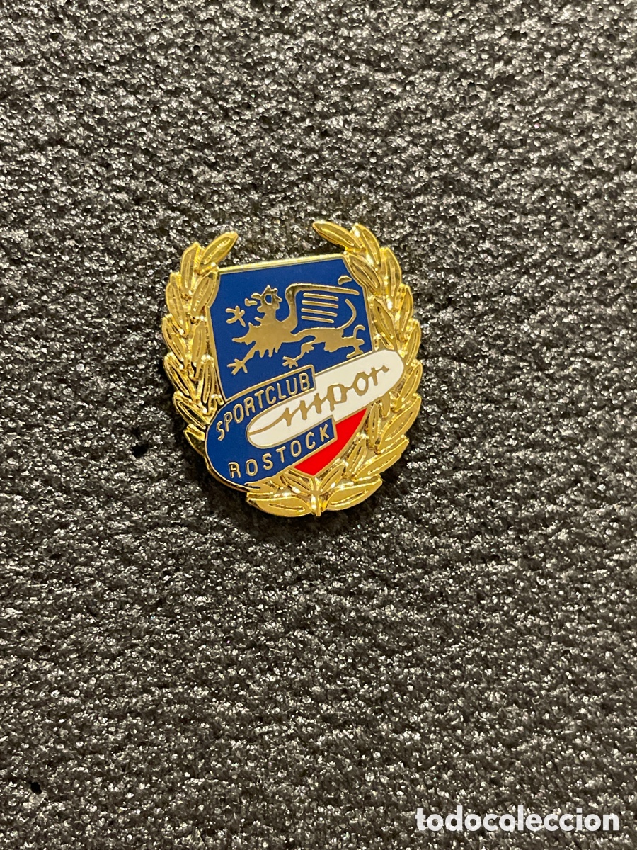 Coleccionismo deportivo: Pin 163 SPORT CLUB EMPOR ROSTOCK - Rostock