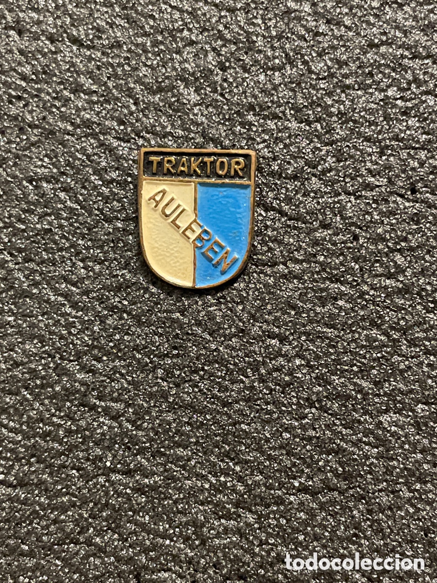 Coleccionismo deportivo: Pin 173 TRAKTOR AULEBEN - Auleben