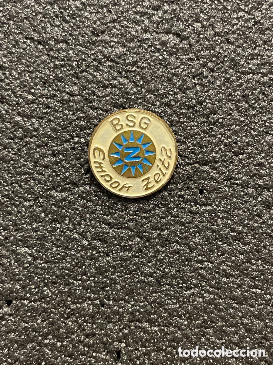 Coleccionismo deportivo: Pin 176 BSG EMPOR ZEITZ - Zeitz