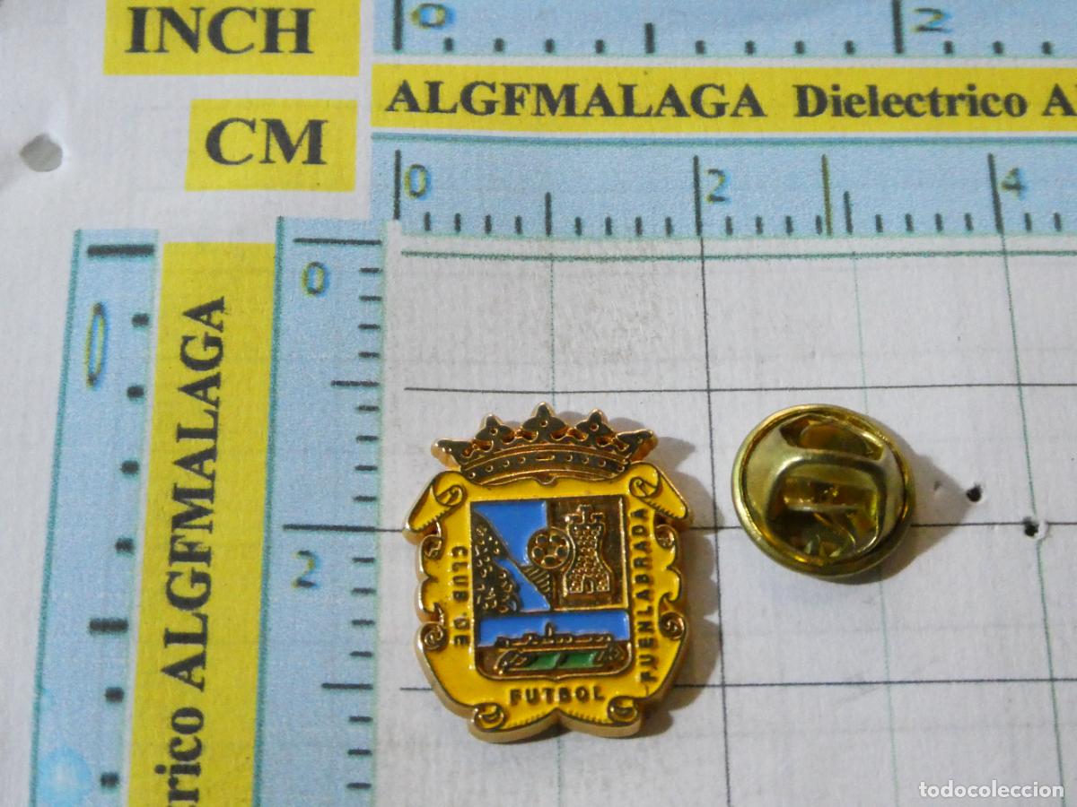 Sammelleidenschaft Sport: PIN DE DEPORTES. FUTBOL. CF FUENLABRADA MADRID. ESCUDO EQUIPO