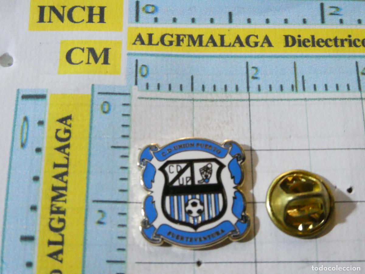 Coleccionismo deportivo: PIN DE DEPORTES. FUTBOL. CD UNI&Oacute;N PUERTO FUERTEVENTURA. ESCUDO EQUIPO