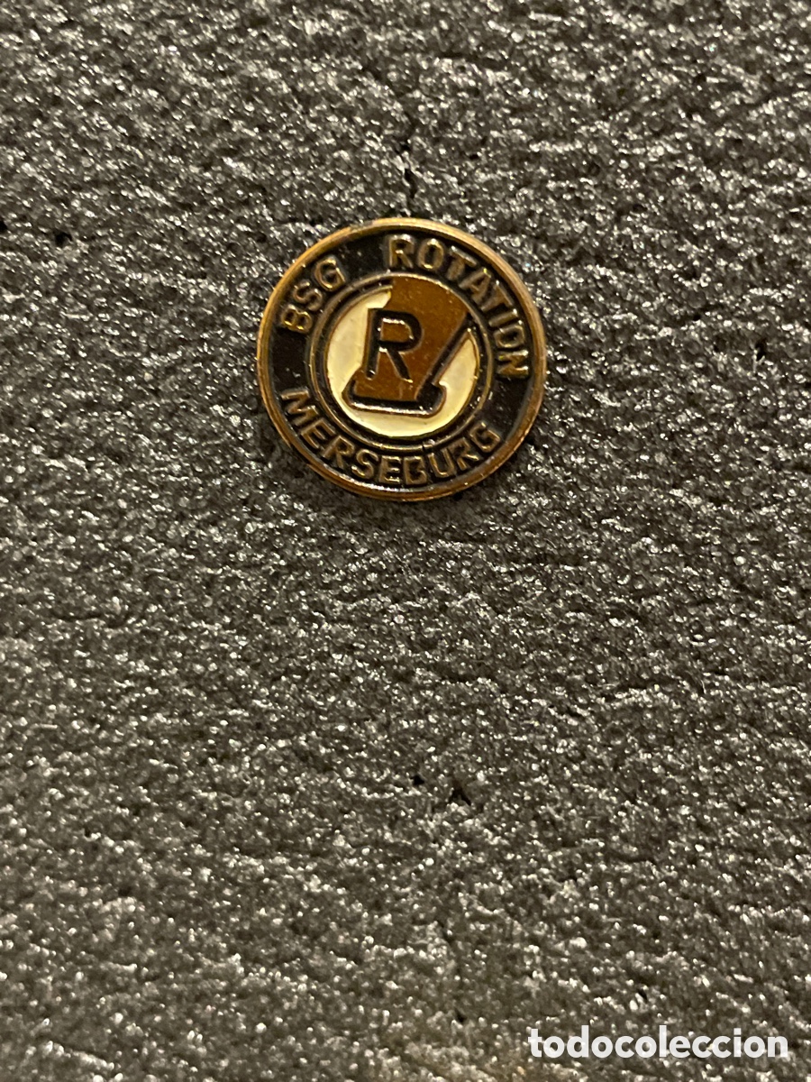 Coleccionismo deportivo: Pin 214 BSG ROTATION MERSEBURG - Merseburgo