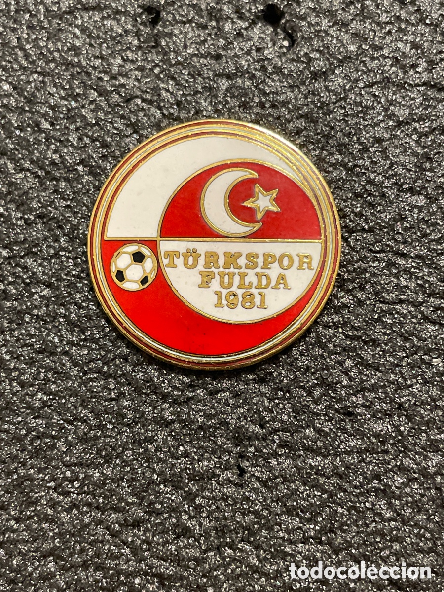 Coleccionismo deportivo: Pin 218 TURKSPORT FULDA - Fulda