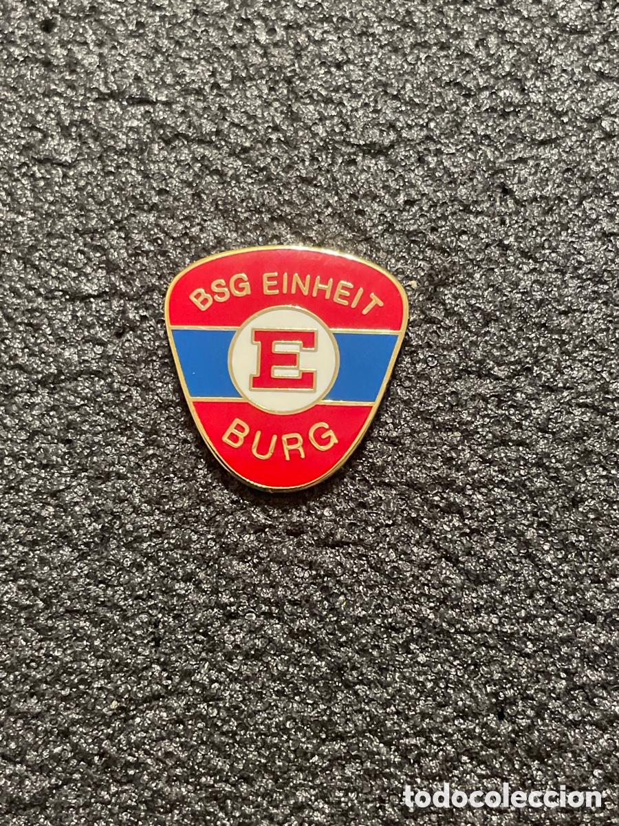 Coleccionismo deportivo: Pin 238 BSG EINHEIT BURG - Burg