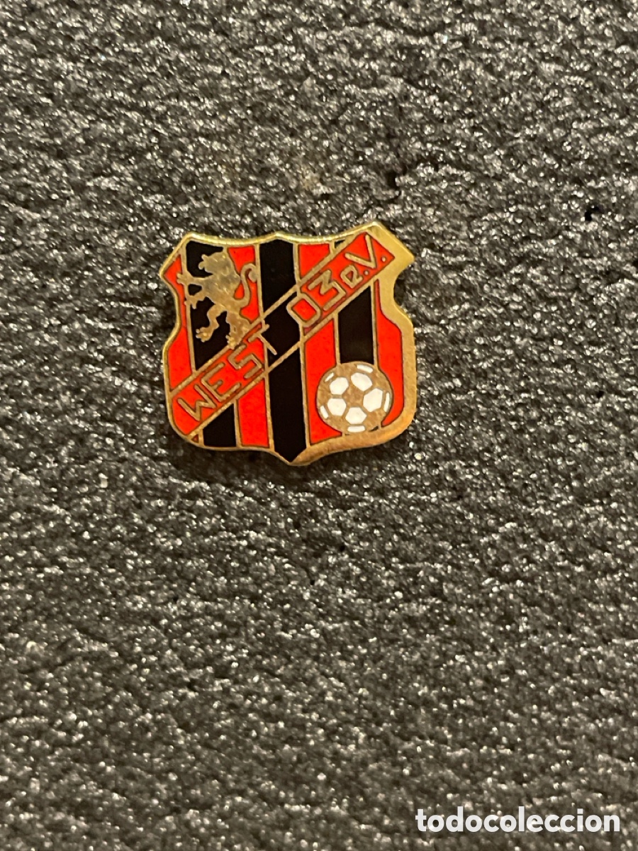 Coleccionismo deportivo: Pin 251 WEST 03 e.V. - Leipzig