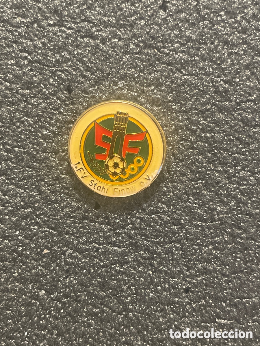 Coleccionismo deportivo: Pin 264 FV STAHL FIROW e.V. - Eberswalde