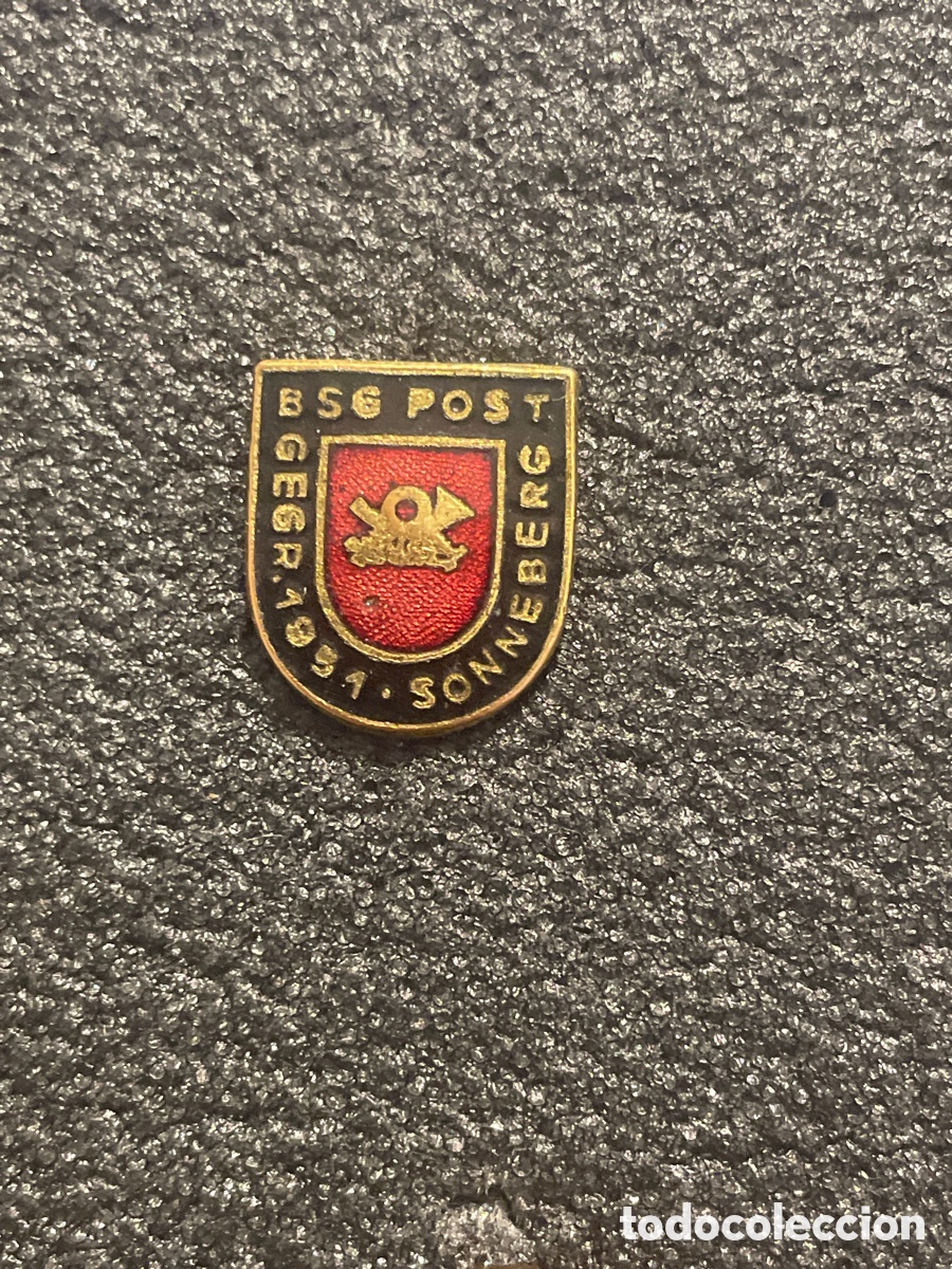 Coleccionismo deportivo: Pin 274 BSG POST GEGR. SONNEBERG - Sonneberg