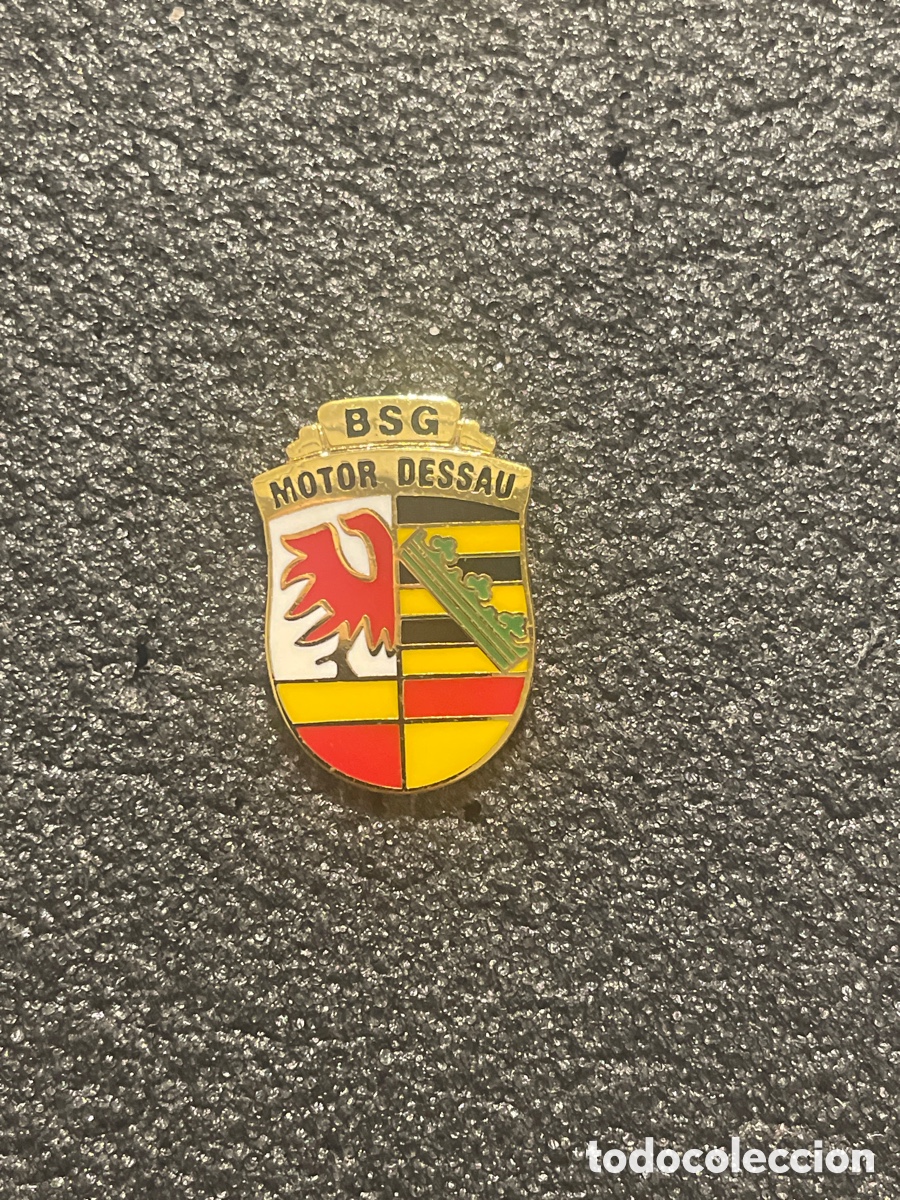 Coleccionismo deportivo: Pin 277 BSG MOTOR DESSAU - Dessau