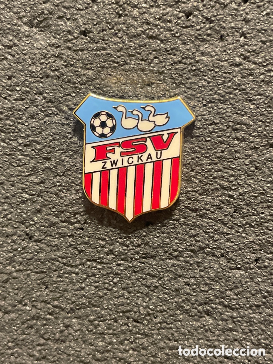 Coleccionismo deportivo: Pin 307 FSV ZWICKAU - Zwickau
