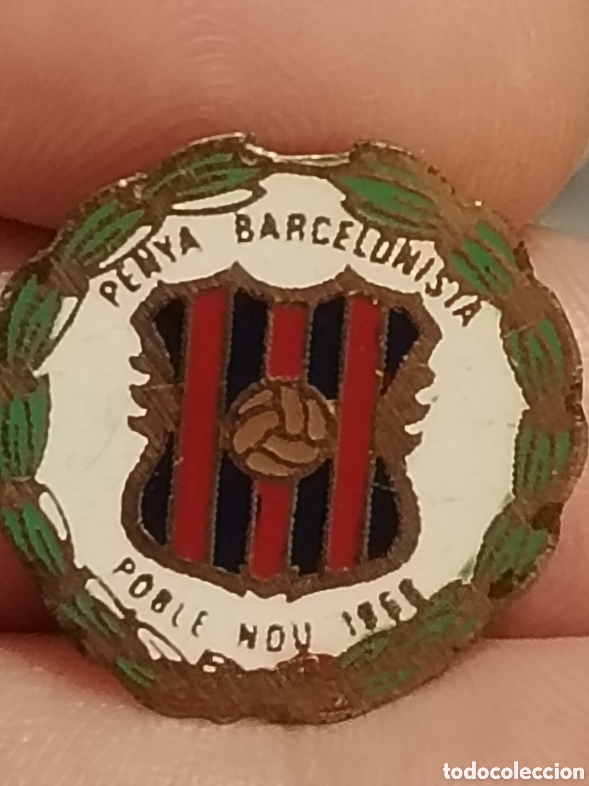 Coleccionismo deportivo: Insignia pe&ntilde;a barcelonista Poble Nou