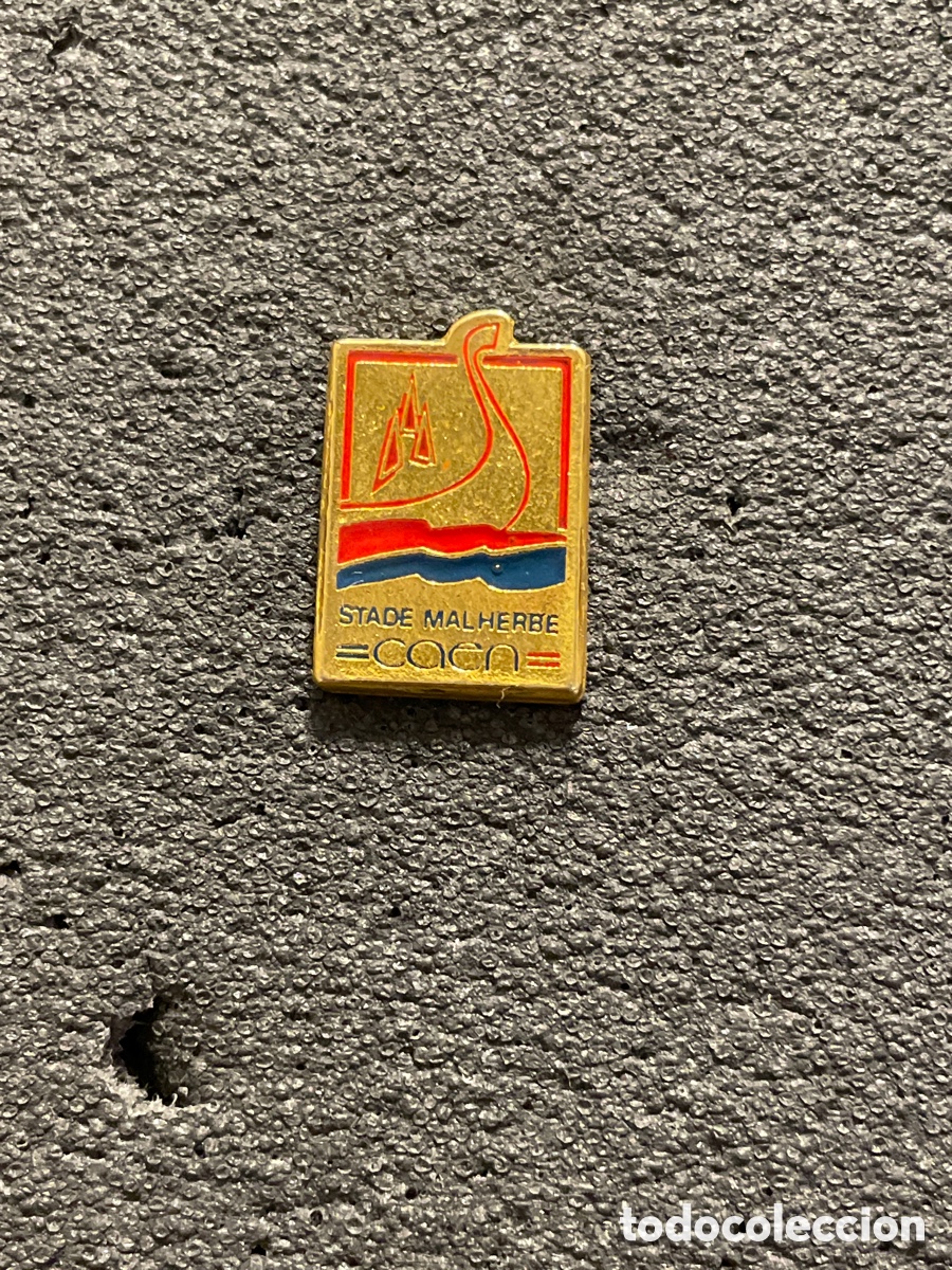 Coleccionismo deportivo: Pin 19 STADE MALHERBE CAEN - Caen