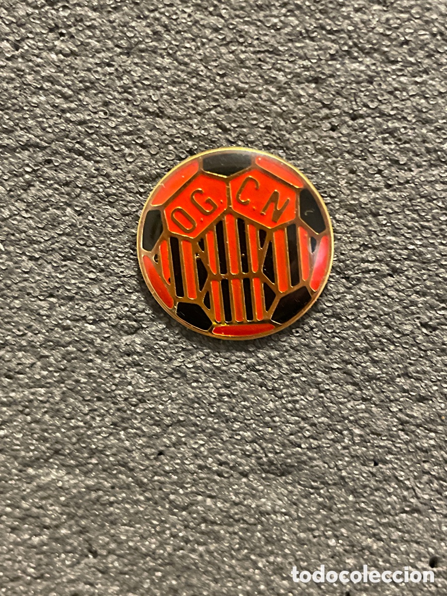 Coleccionismo deportivo: Pin 27 O.G.C. NICE - Niza