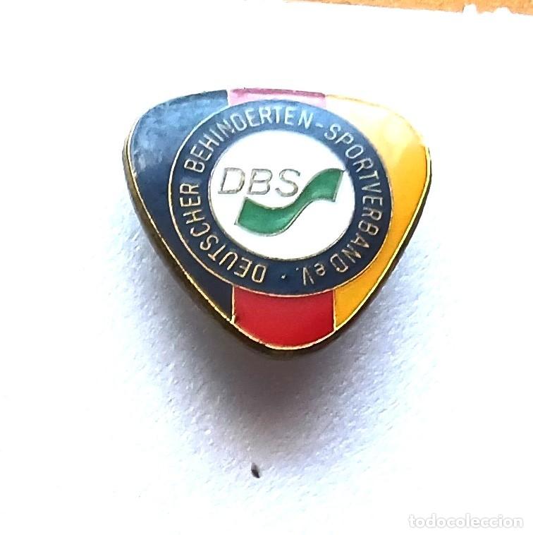 Coleccionismo deportivo: DEUSTCHER BEHINDERTE SPORT. ALEMANIA PARAOLIMPICO GERMANY PIN INSIGNIA METAL ANTIGUA BADGE SPE07