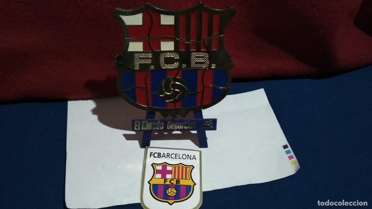 Coleccionismo deportivo: BAR&Ccedil;A LOTE DE 16 PINS QUE FORMAN EL ESCUDO DEL FUTBOL CLUB BARCELONA COLECCION EL MUNDO DEPORTIVO