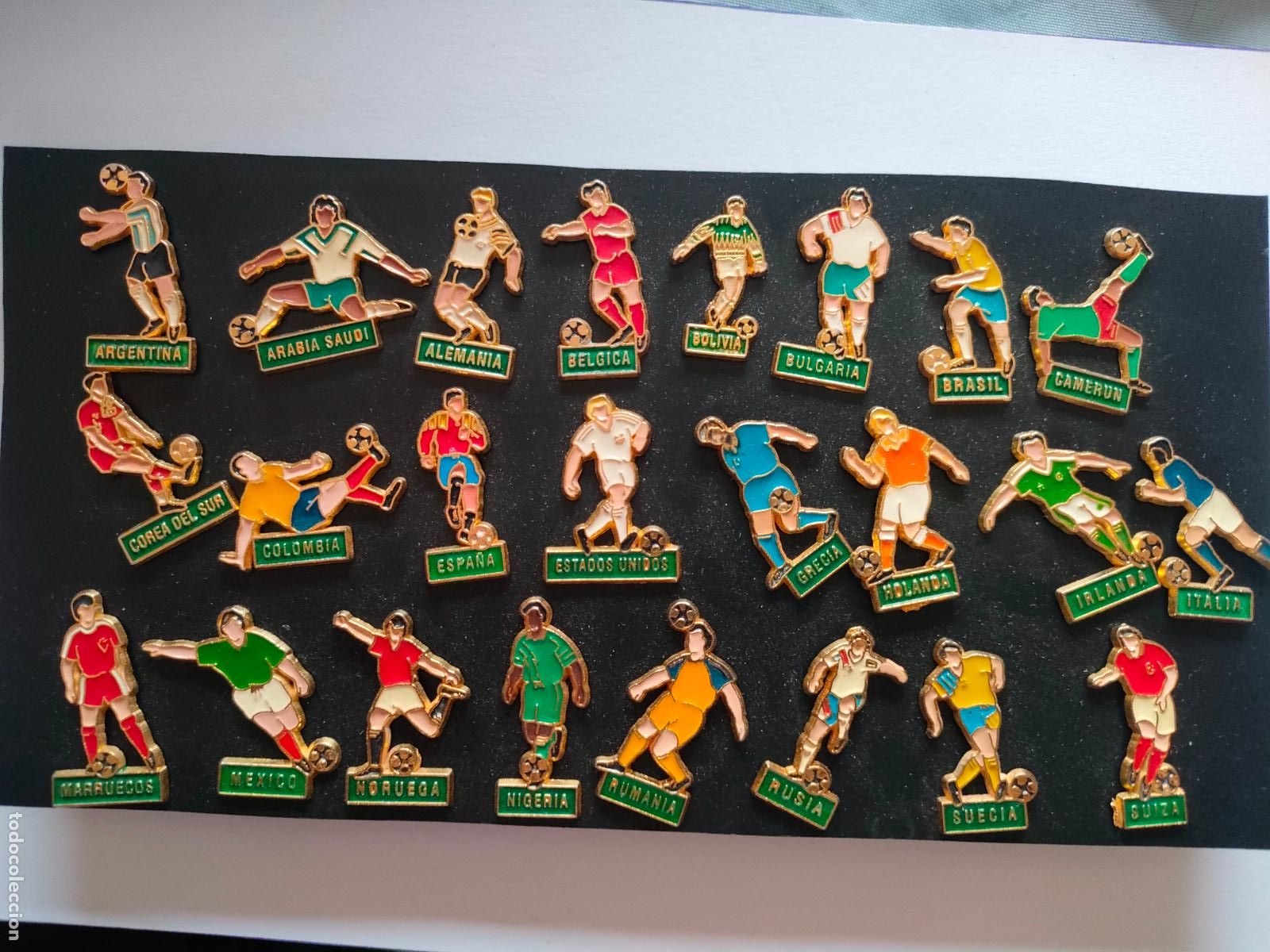 Coleccionismo deportivo: COLECCI&Oacute;N COMPLETA PINS SELECCIONES MUNDIAL ESTADOS UNIDOS 1994
