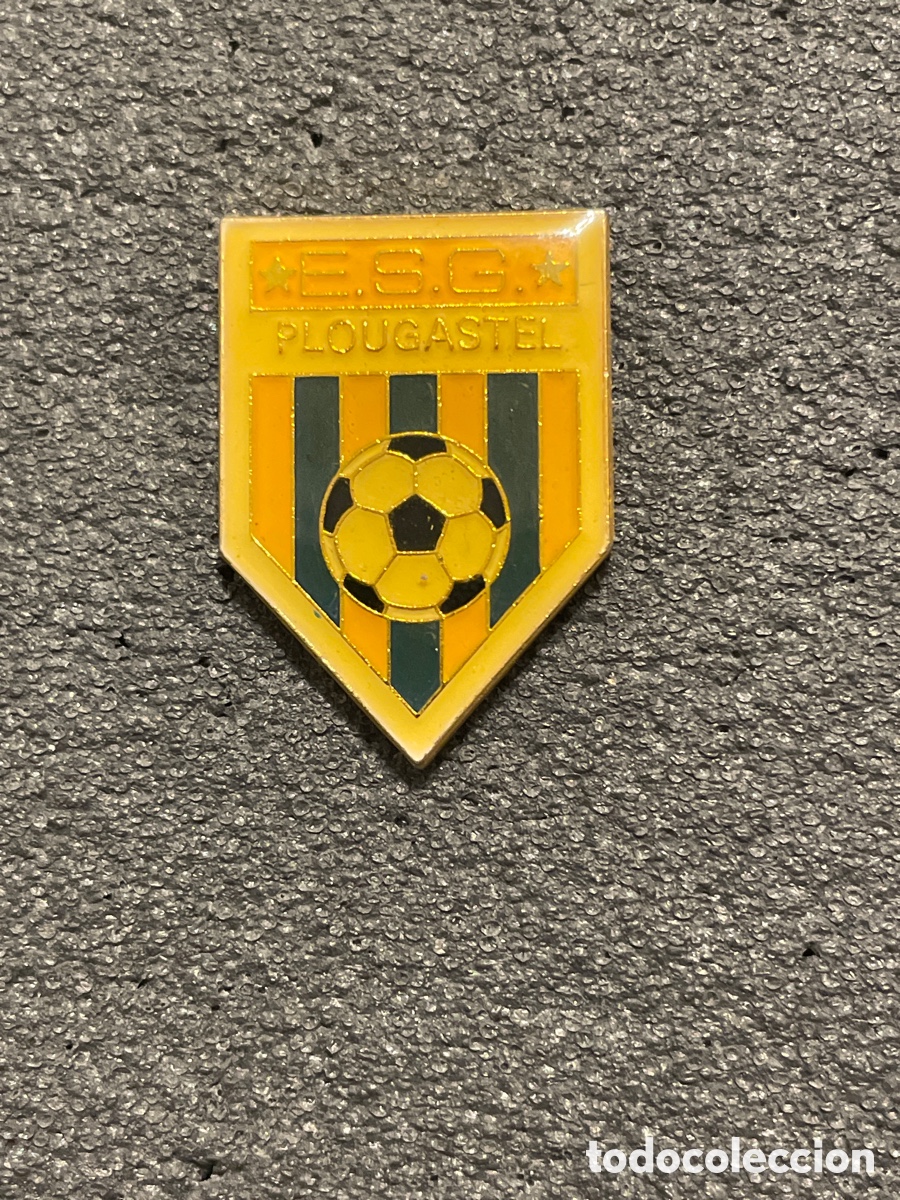 Coleccionismo deportivo: Pin 132 E.S.G. PLOUGASTEL - Plougastel - Foto 1