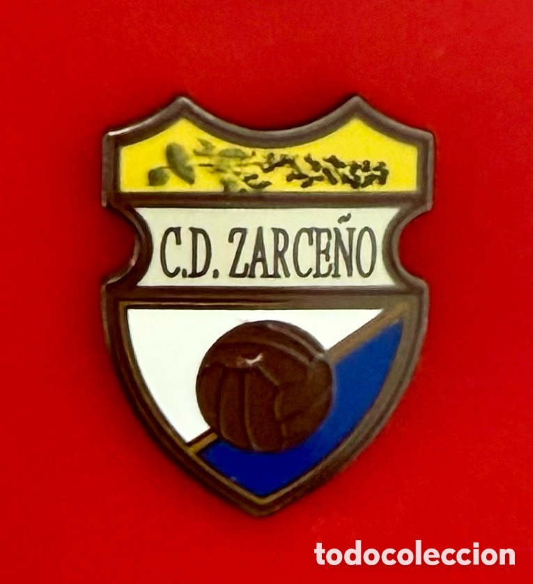 Coleccionismo deportivo: Pins oficial CD Zarce&ntilde;o (Extremadura)