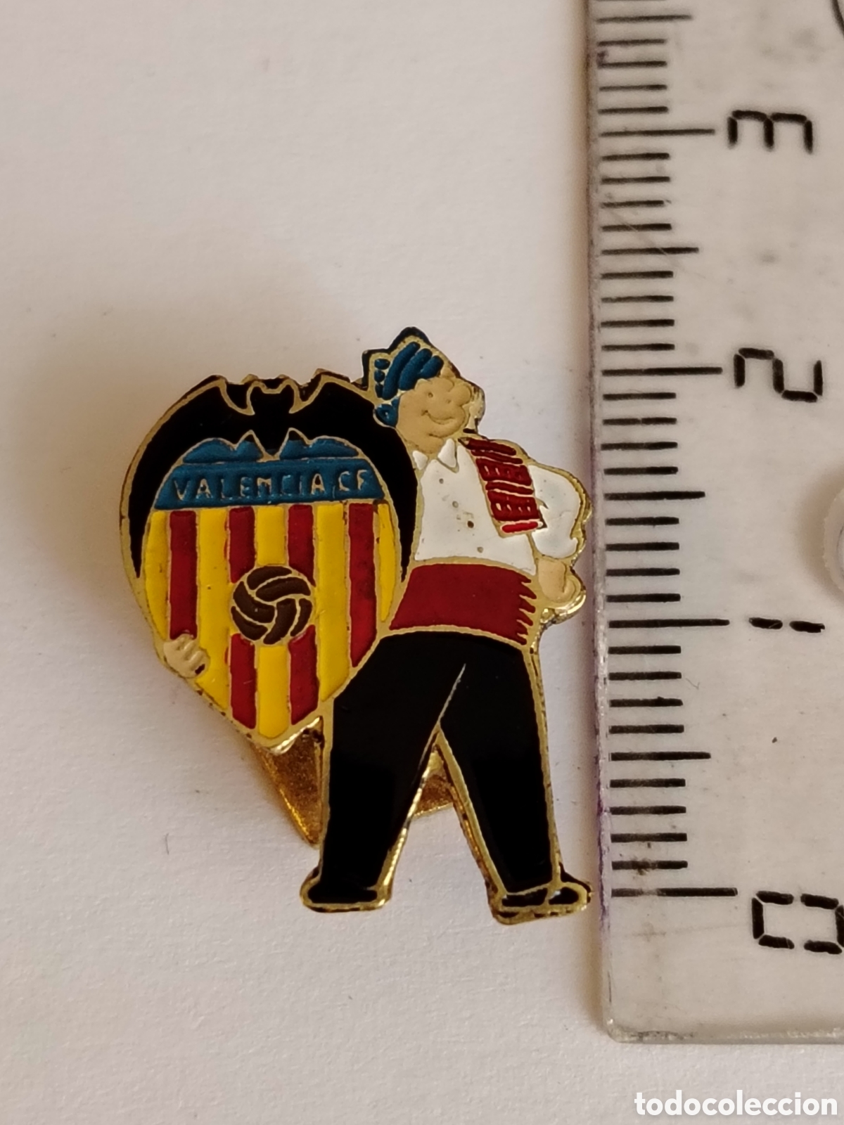 Coleccionismo deportivo: Insignia antigua jugador del Valencia CF