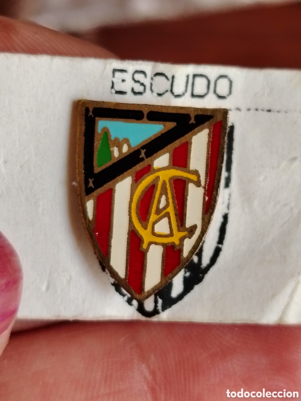 Coleccionismo deportivo: Insignia de futbol Athletic Club (Bilbao-Vizcaya)