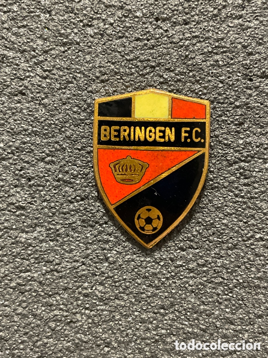 Coleccionismo deportivo: Pin 75 BERINGEN F.C. - Beringen