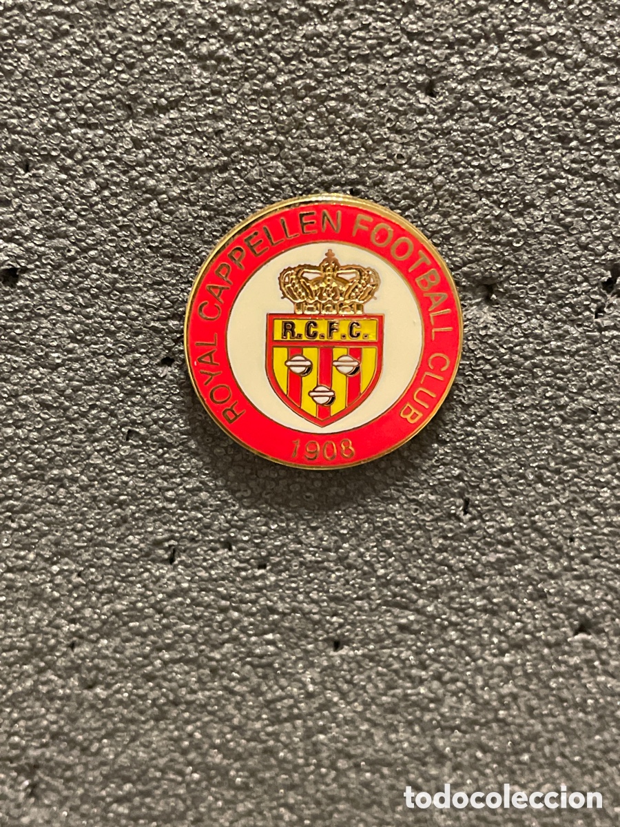 Coleccionismo deportivo: Pin 89 ROYAL CAPPELLEN F.C. - Kapellen