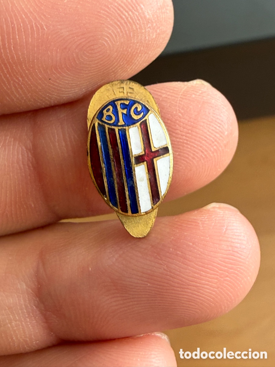 Coleccionismo deportivo: Insignia solapa. CALCIO. BOLONIA. a&ntilde;os 50