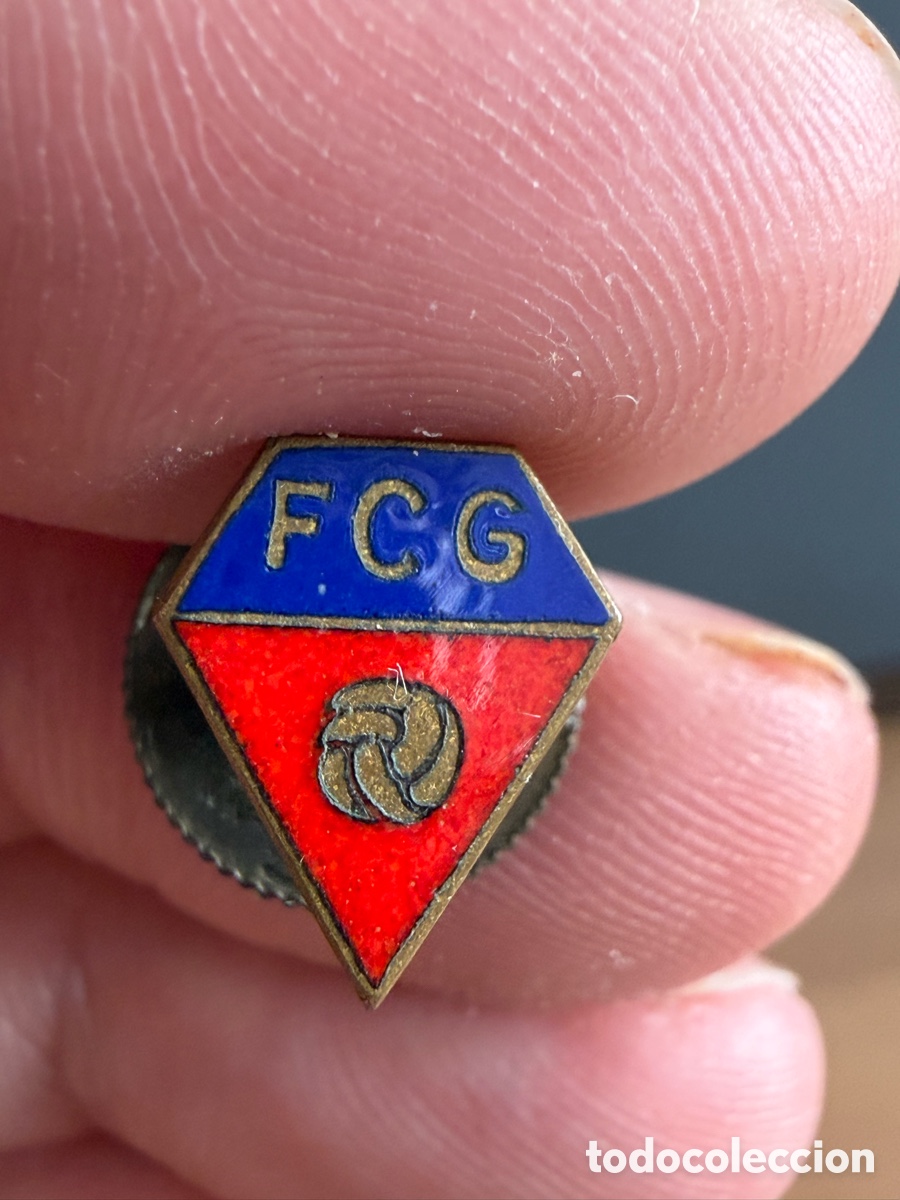 Coleccionismo deportivo: Insignia Solapa. Football Club de Gueugnon. FRANCIA. a&ntilde;os 50