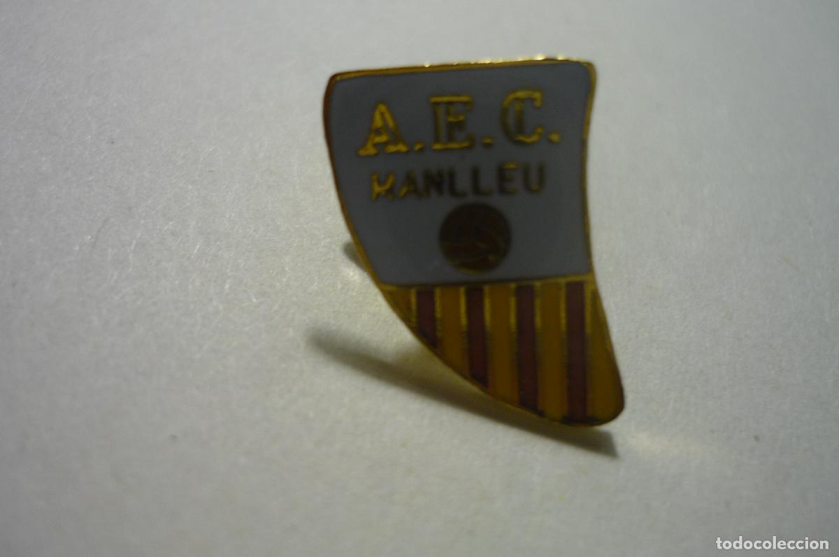 Coleccionismo deportivo: pin futbol aec manlleu