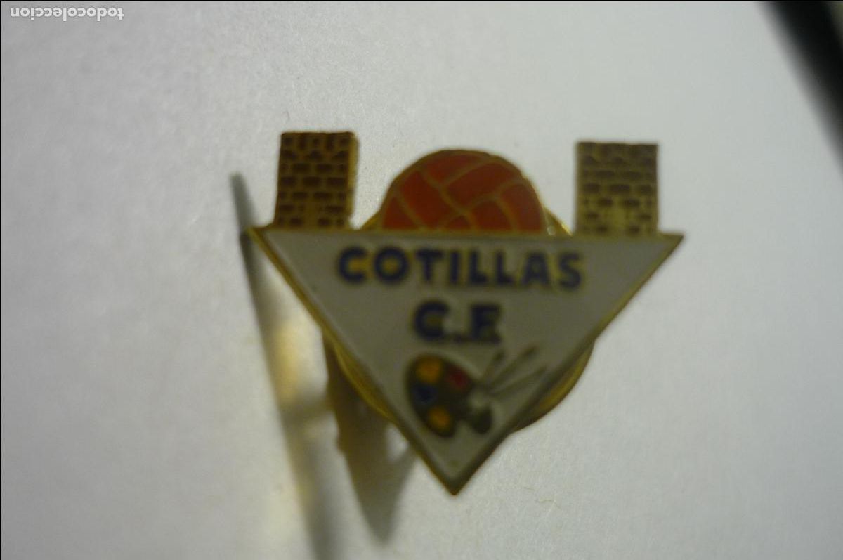 Coleccionismo deportivo: pin futbol cf cotillas