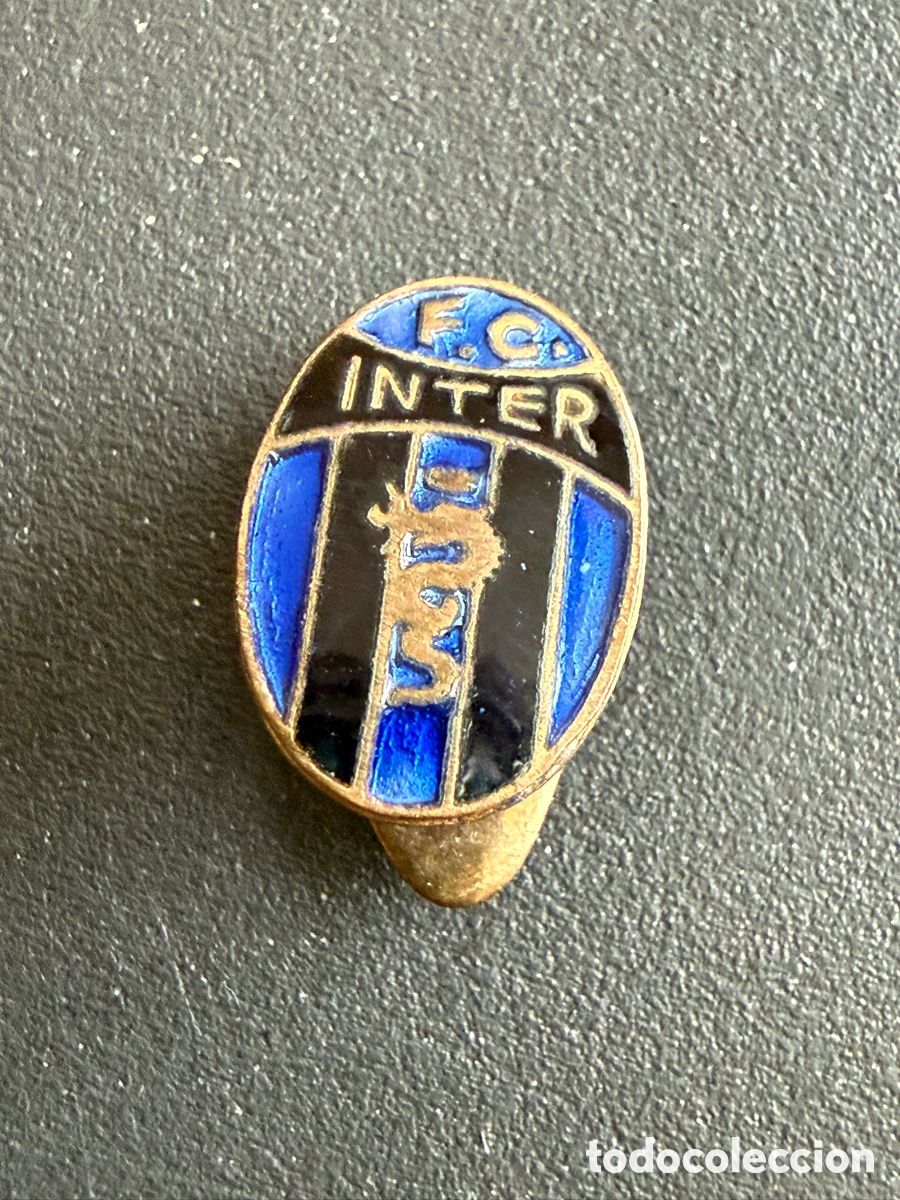 Coleccionismo deportivo: Antigua Insignia. F&uacute;tbol. INTER DE MIL&Aacute;N. a&ntilde;os 50