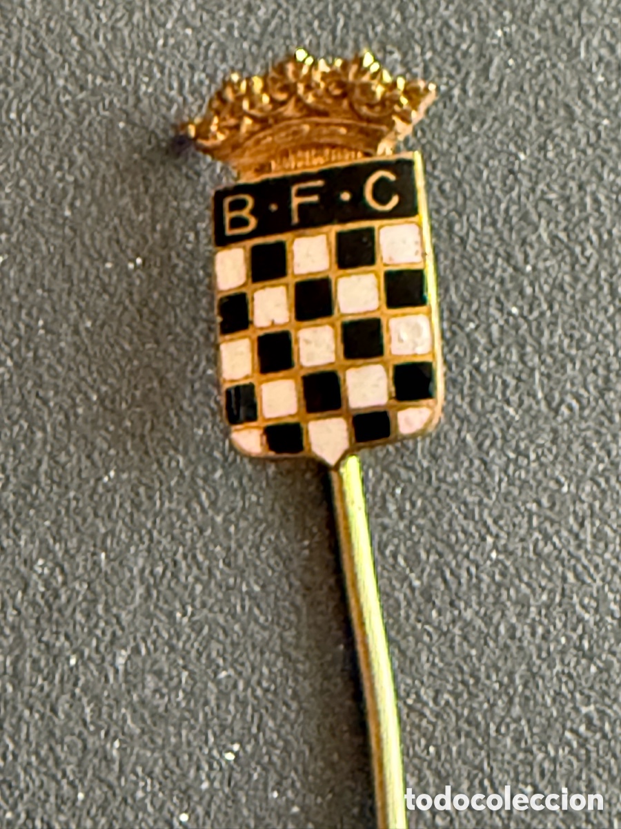Coleccionismo deportivo: Insignia Aguja. F&uacute;tbol Portugu&eacute;s. BOAVISTA. a&ntilde;os 60