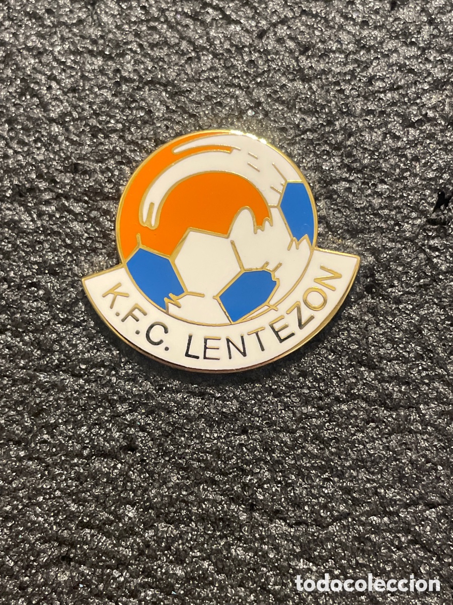 Coleccionismo deportivo: Pin 159 K.F.C. LENTEZON - Beerse