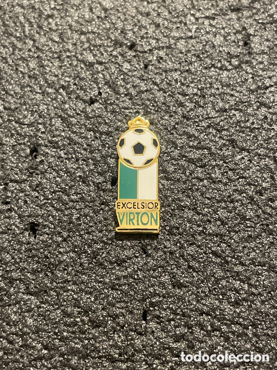 Coleccionismo deportivo: Pin 162 ROYAL EXCELSIOR VIRTON - Virton