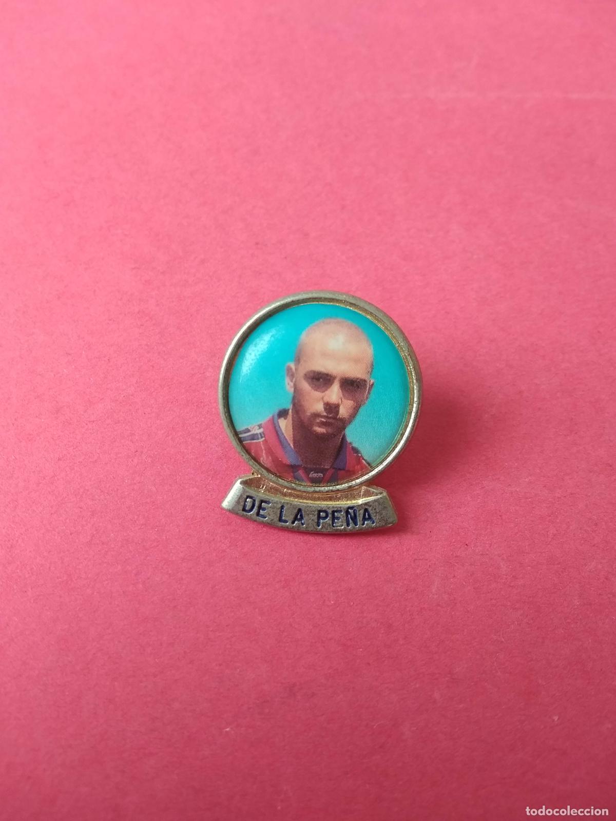 Sports collectibles: PIN DIARIO SPORT FUTBOL CLUB BARCELONA , IVAN DE LA PE&Ntilde;A