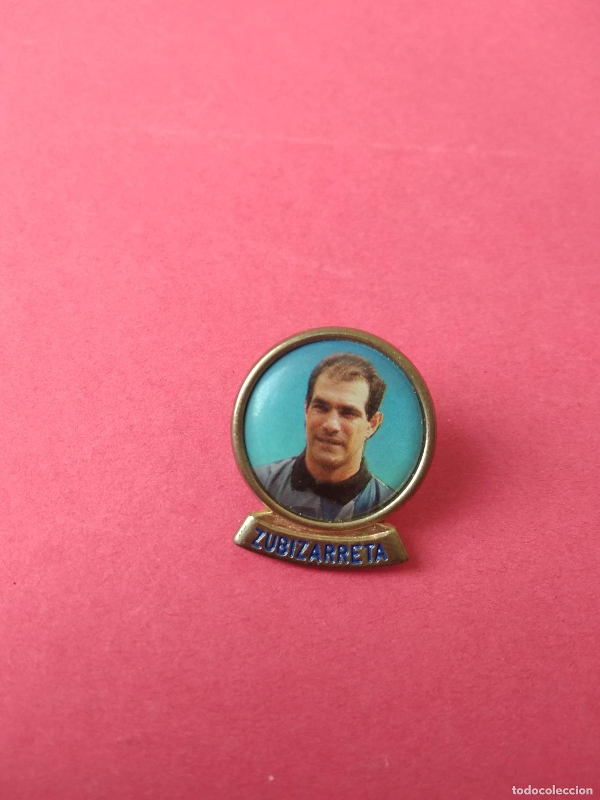Sports collectibles: PIN DIARIO SPORT FUTBOL CLUB BARCELONA , ZUBIZARRETA