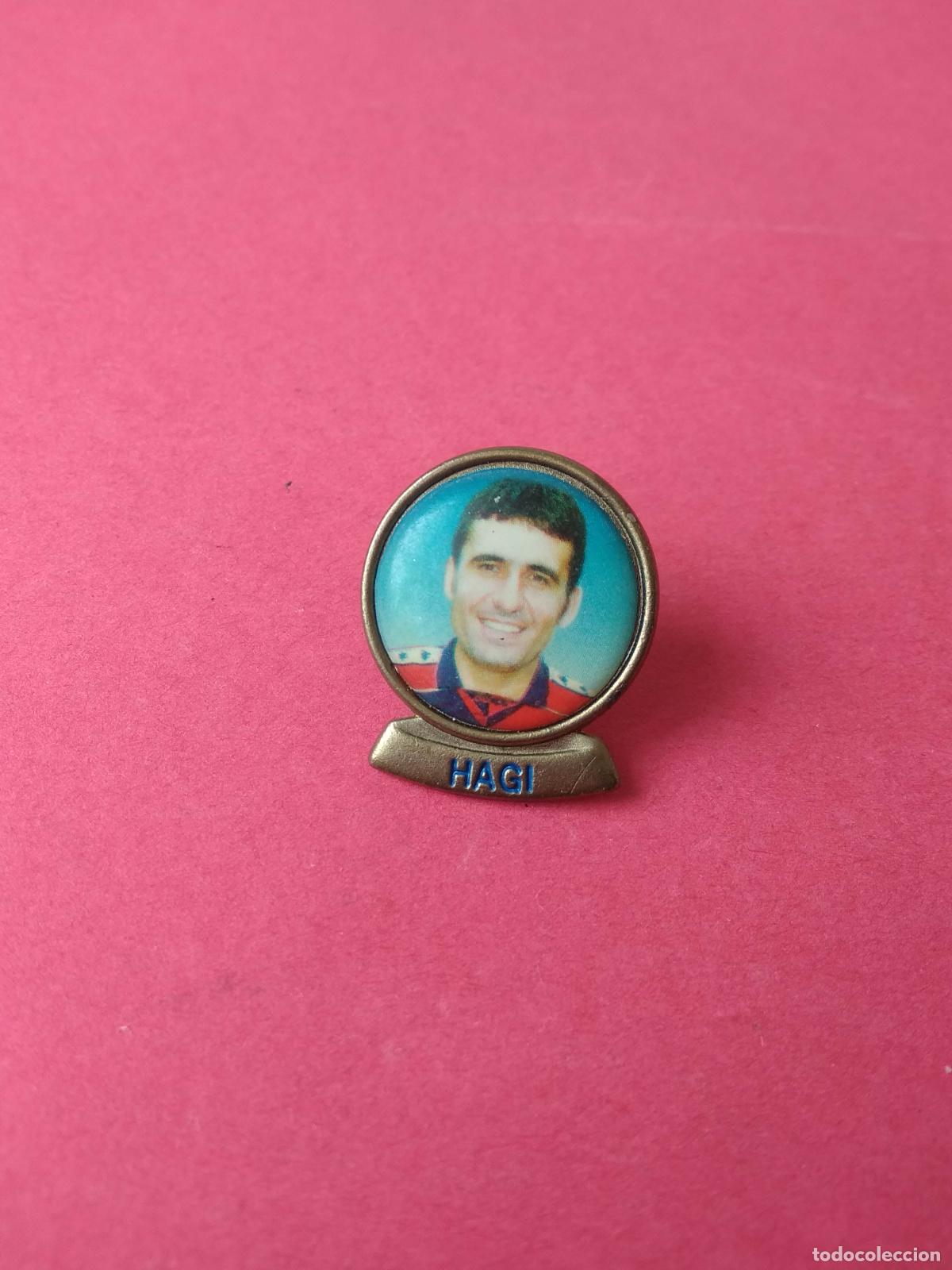 Sports collectibles: PIN DIARIO SPORT FUTBOL CLUB BARCELONA , GICA HAGI