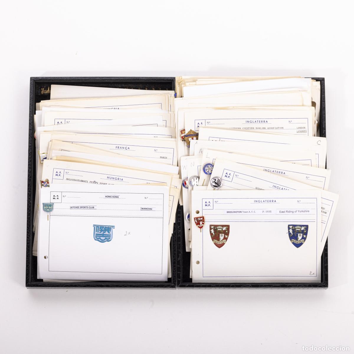 Coleccionismo deportivo: Art&iacute;culos deportivos de colecci&oacute;n - Colecci&oacute;n de pines, emblemas e insignias - 300