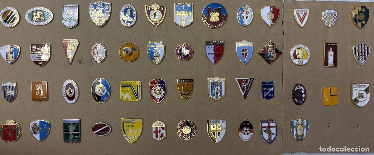 Coleccionismo deportivo: Lote 50 pins futbol Italia -Regi&oacute;n V&eacute;neto