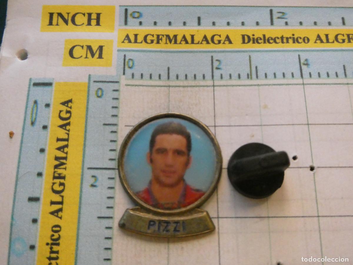 Coleccionismo deportivo: PIN DE DEPORTES. F&Uacute;TBOL CLUB BARCELONA. A&Ntilde;OS 90. JUGADOR PIZZI CD TENERIFE ESPA&Ntilde;A